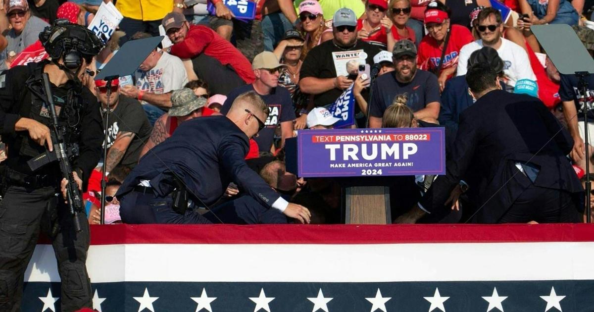 Trump rally attendee says he saw alleged shooter “move from roof to roof”