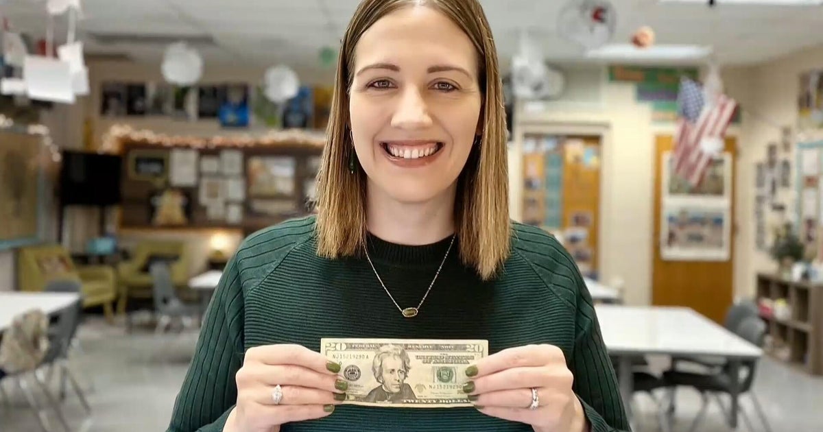 Teacher uses personal tragedy to inspire kindness: “They’re gonna save the world”