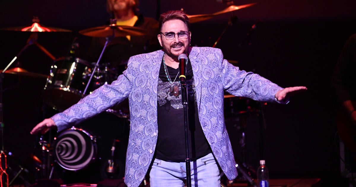 Voice behind Three Dog Night’s “Joy to the World,” Chuck Negron, dies at 83