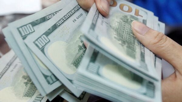 Given that monthly Social Security checks typically range from $1,500 to $4,000 based on lifetime earnings, a six-month retroactive disbursement can total several thousand dollars..