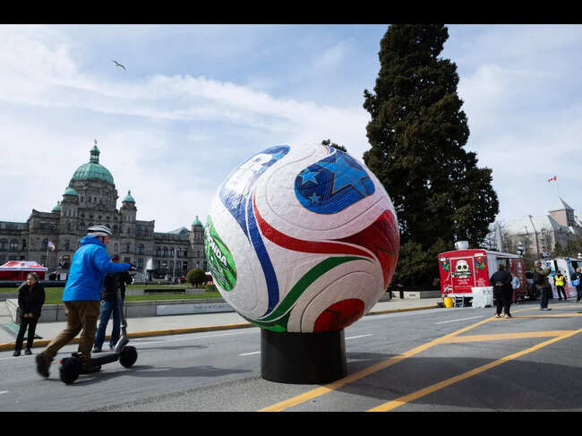 FIFA raises top ticket price for World Cup final to $10,990 during glitch-hampered sales reopening