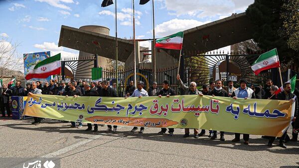 US-Iran war LIVE: Iranians have formed human chains across several bridges and power plants as Trump's Hormuz deadline approaches.