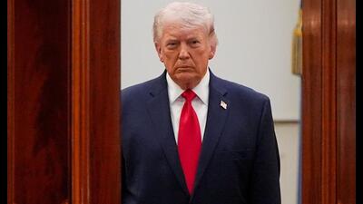 If Trump expects that his rambling speech will fire up his MAGA base, with its juxtaposition of past, multi-year wars against the ongoing 35-day war against Iran, he has got it completely wrong. (Bloomberg)