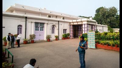 In 1960, it became the residence of the Burmese ambassador to India. Daw Khin Kyi and her young daughter Aung San Suu Kyi used to live there. At the time it was called Burma House. the name was given to it by then prime minister Jawaharlal Nehru. (Shutterstock)