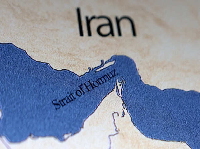 IRGC imposes strict navigation rules in Strait of Hormuz amid US blockade on Iranian ports