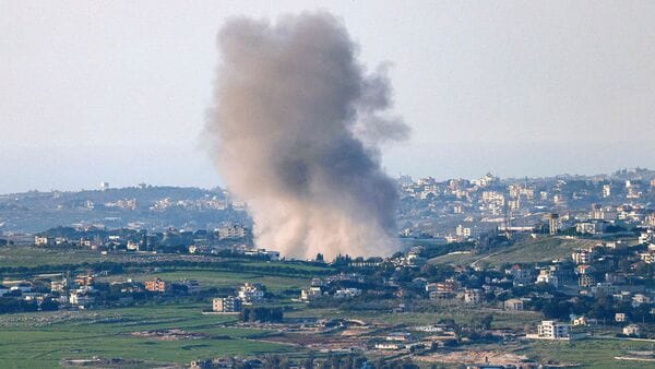 US and Israeli Strikes Hit Petrochemical Complex in Southwestern Iran