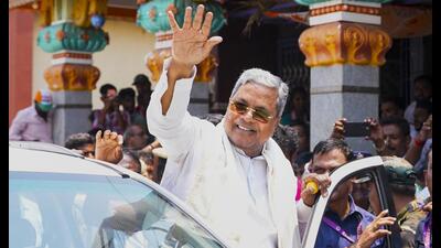 Siddaramaiah had the foresight, vision, and the opportunity to forge a new path that could have truly breathed new life into the Alpasankhyataru - Hindulidavaru - Dalitaru , or Ahinda , platform. But in capitulating to caste/family dictates, he has chosen not only to forsake political morality but has squandered a chance of being a bolder heir to the legacies of Devaraj Urs. (@siddaramaiah X/PTI)