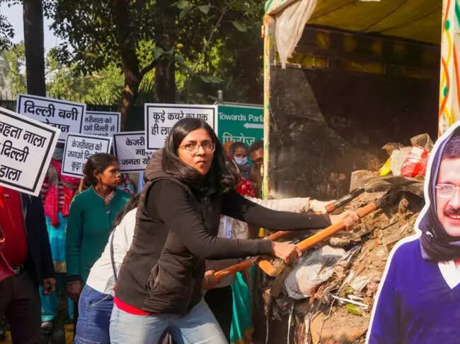 Swati Maliwal's jibe at Arvind Kejriwal