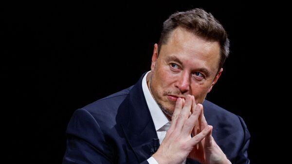 Billionaire Elon Musk reacts to White House Correspondents' Association dinner shooting on April 25