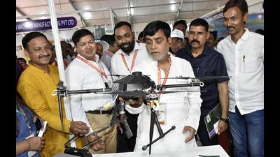 The expected outcomes of MAHA-Drones are decrease in reliance on imports for critical drone-related technologies, strengthening national supply chains and domestic manufacturing capabilities, and improving collaboration and knowledge exchange among academia, national research laboratories, and industry (Santosh Kumar/HT Photo)