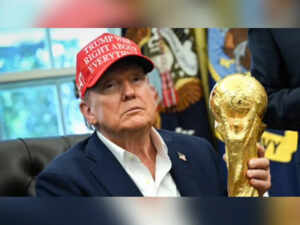 Trump proposal to replace Iran with Italy in World Cup sparks debate as FIFA stays silent