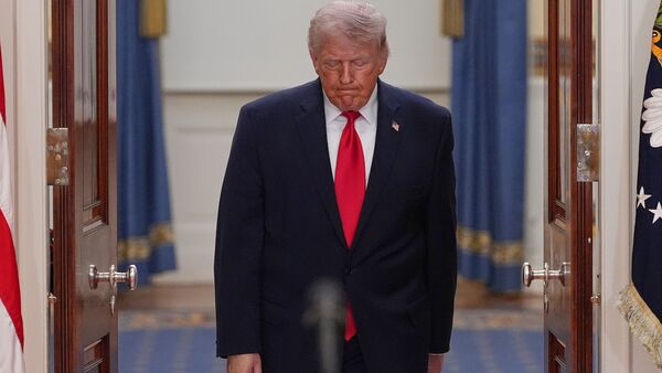 Trump Considers Cabinet Shake-Up Amid Frustration Over Iran War Fallout