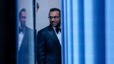 U.S. Federal Bureau of Investigation (FBI) Director Kash Patel looks at Secretary of Defense Pete Hegseth as they walk out of a press briefing by President Donald Trump at the White House, following a shooting incident during the annual White House Correspondents' Association dinner, in Washington, D.C., U.S., April 25, 2026. REUTERS/Kylie Cooper (REUTERS)