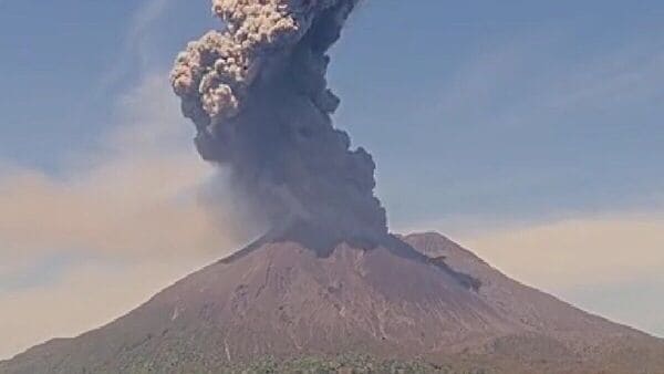 The Japan Meteorological Agency raised the volcanic alert level to Level 3, warning residents not to approach the volcano due to risks of falling rocks, pyroclastic flows, and continued ashfall. (Image: Screengrab from AccuWeather video)