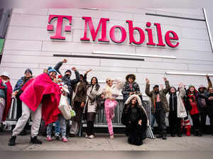 Why are Deutsche Telekom and T-Mobile US stocks crashing on merger talks—could this $400B deal become telecom’s biggest ever, or is the shares drop a rare dip to buy or red flag?