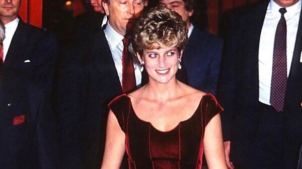 Princess Diana in Valentino.