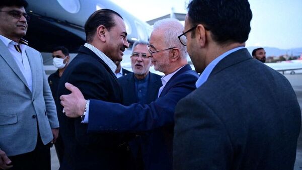 Chief of Defence Forces of Pakistan, Field Marshal Asim Munir is welcomed by Iranian Interior Minister Eskandar Momeni, upon his arrival, as a part of the ongoing mediation efforts between the US and Iran, in Tehran on 22 May 2026.