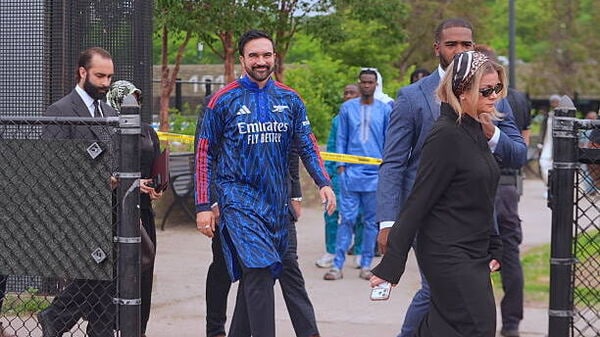 Zohran Mamdani’s Arsenal-themed robe at NYC Eid al-Adha event breaks internet