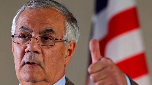 FILE PHOTO: Rep. Barney Frank (D-MA) gestures while speaking at a news conference announcing that he would not seek a 17th term in congress next year in Newton, Massachusetts November 28, 2011.    REUTERS/Adam Hunger/File Photo