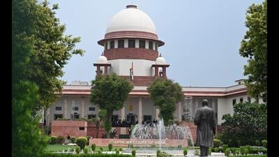 Taking note of the retrospective amendments, the Supreme Court set aside high court judgments and granted liberty to taxpayers to challenge the constitutional validity of the amendments. (HT Archive)