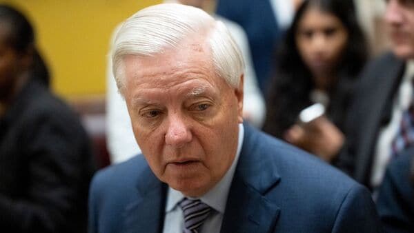 US Senator questions Pakistan's role as mediator as it refuses to sign Abraham Accords