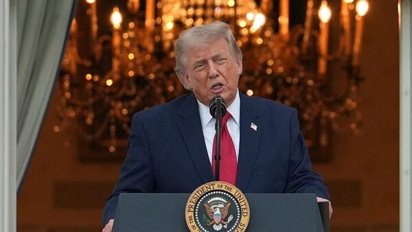Trump warns Iran with ‘big hit’ if no deal, yet says war could end ‘very quickly’