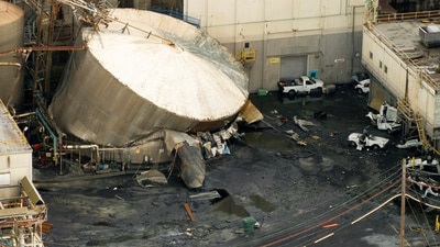 A drone view of a chemical tank after its rupture at the Nippon Dynawave Packaging pulp and paper mill in Longview, Washington, U.S., May 26, 2026. (REUTERS)