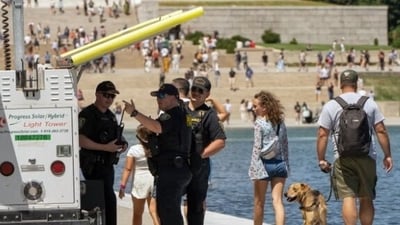 David Hearn, arrested for touching deteriorating sealant in the Lincoln Memorial Reflecting Pool, claims it was unintentional. (AP)