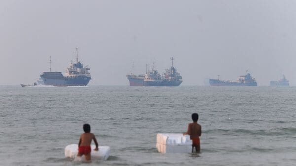 Oman has reportedly lent its support to impose a fee on ship using the Strait of Hormuz despite the Donald Trump administration's very public opposition to the plan, earlier proposed by Iran
