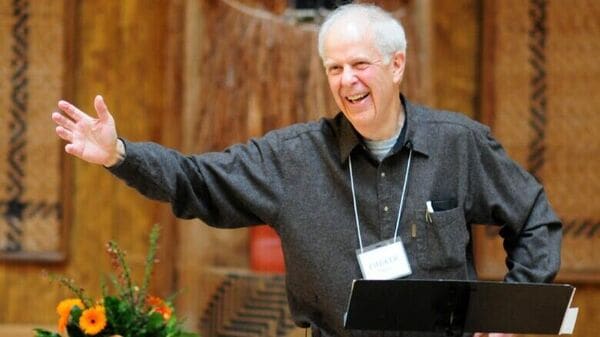 Quote of the Day by Parker J. Palmer (Image: couragerenewal.org)