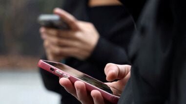 According to the MRC analysis, the five most-promoted outlets on Apple News and Google News that have a history of presidential endorsements collectively gave 31 endorsements to Democratic candidates and none to Republicans across the 10 presidential elections from 1988 through 2024. (Representative Image)