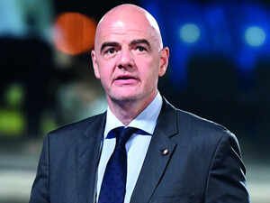 Infantino defies FIFA vice president by going to youth event in Caribbean amid global soccer rift