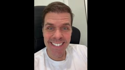 Celebrity blogger Perez Hilton sparked widespread concern after an alarming TikTok Live broadcast from his Miami home. (Perez Hilton | Instagram)