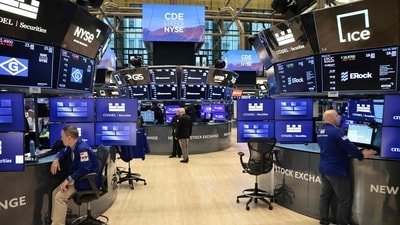 US stock futures tumble premarket as Middle East tensions, higher oil prices and Treasury yields pressure Nasdaq, S&P 500 and Dow futures. (Photo by Michael M. Santiago / GETTY IMAGES NORTH AMERICA / Getty Images via AFP) (Getty Images via AFP)