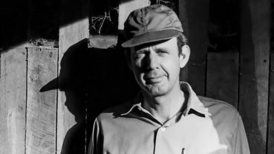 The Kentucky farmer-poet Wendell Berry, who championed small farms and criticised industrial agriculture, died at his Port Royal home. (X | @Itsjoeco)