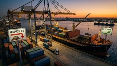 The Department of Commerce reported that total exports dipped 2.1 percent to $310.7 billion, largely due to a downturn in shipments of crude oil and gold. Conversely, total imports rose 2.8 percent to $399.3 billion. (AI Image)